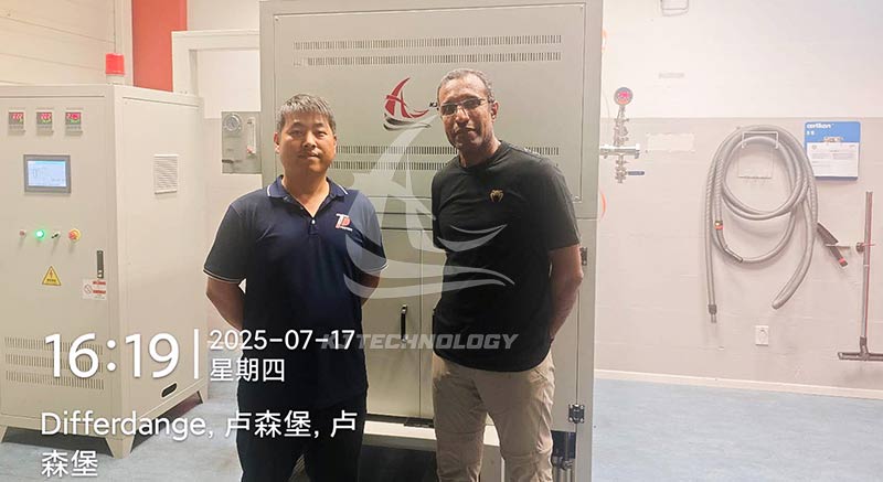 10.3秋萍真空炉大图.jpg