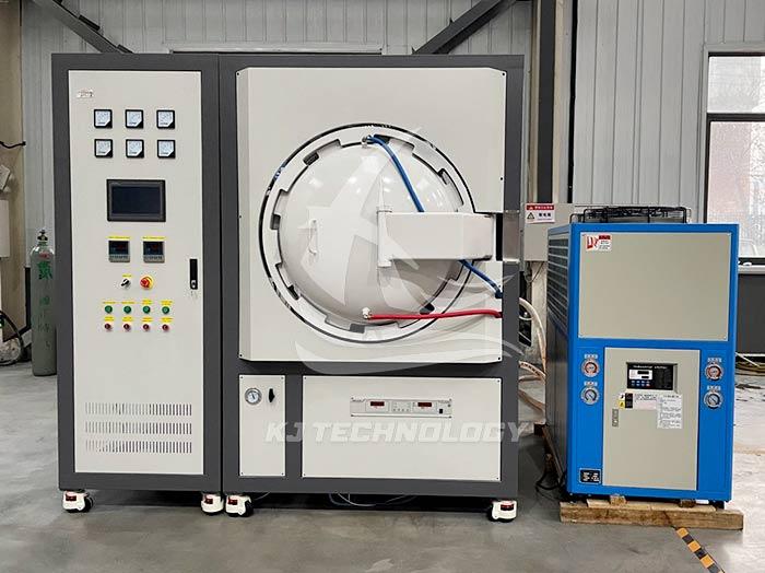 Commonly used vacuum annealing furnaces (click on the image to view product details)